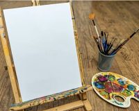 Different types of canvas boards for painting, showcasing various sizes and materials like cotton and linen, ideal for both beginner and professional artists